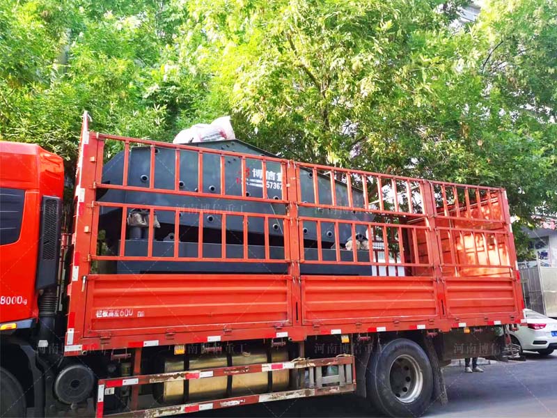 云南客戶量身定制的1536雙層振動脫水篩已經裝車發貨了